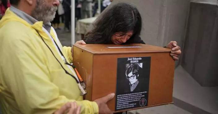 50 years after Argentina’s bloody coup, families still search for and bury the disappeared