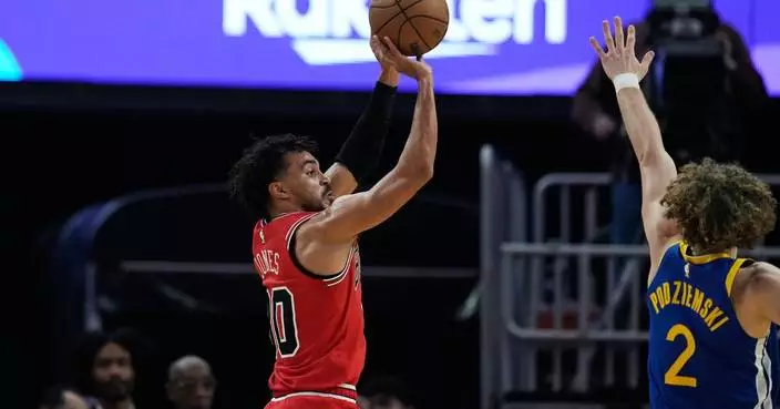 Buzelis scores career-high 41 points and hits key 3-pointer in overtime, Bulls beat Warriors 130-124