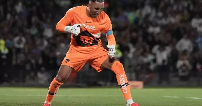 Keylor Navas stays with Pumas UNAM for one more year at 39