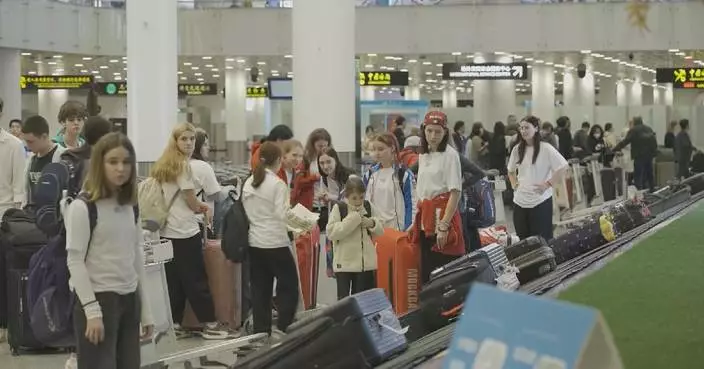 International visitors entering China visa-free up 49.5 pct in 2025