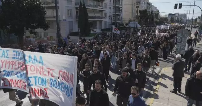 Labor unions, civic groups stage anti-war demonstrations in Greece