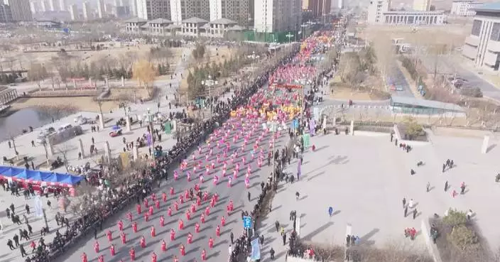 3,000-strong folk parade celebrates Lantern Festival in China’s Qinghai
