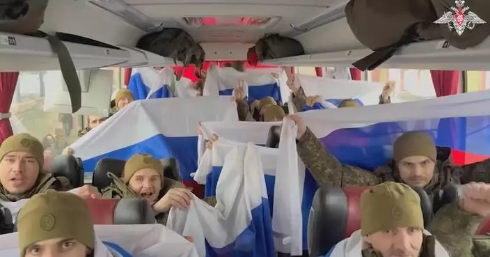 Russia, Ukraine swap 400 prisoners