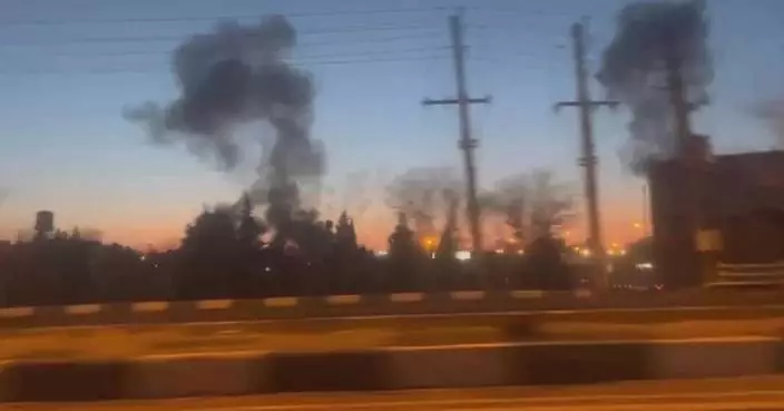 Trump wants "unconditional surrender," attacks on Tehran continue