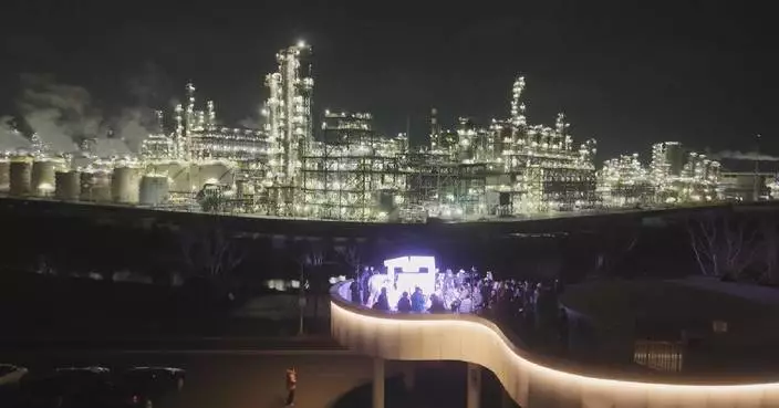 Popular racing film spurs visits to shooting location in east China's Ningbo city