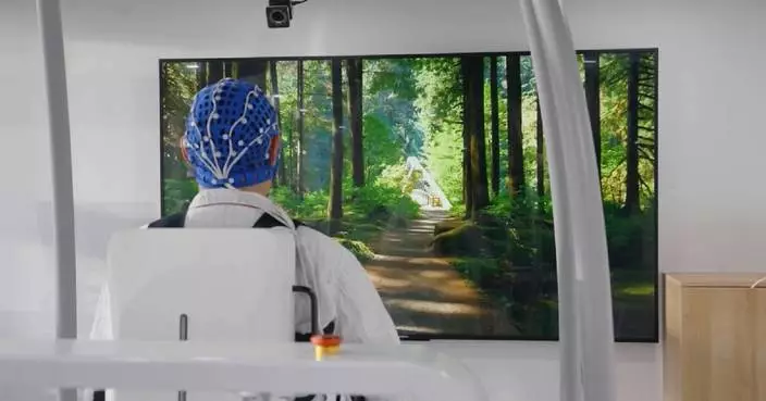 Chinese scientists advance brain-computer interfaces, realizing thought-controlled wheelchair