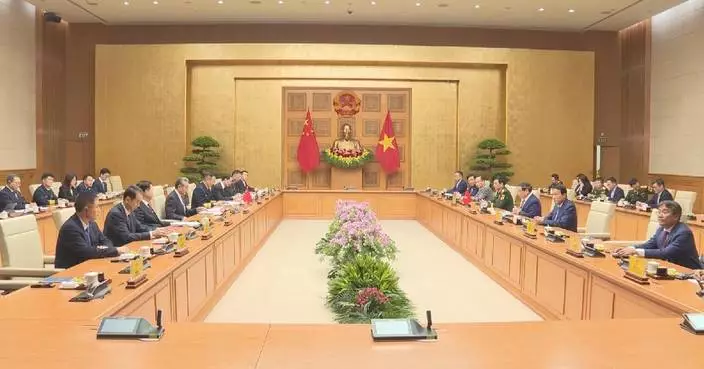 Vietnamese PM meets with senior Chinese officials