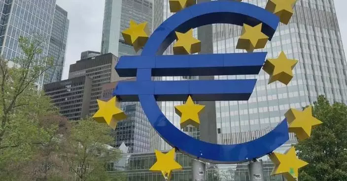 Central banks around the world keep interest rates unchanged