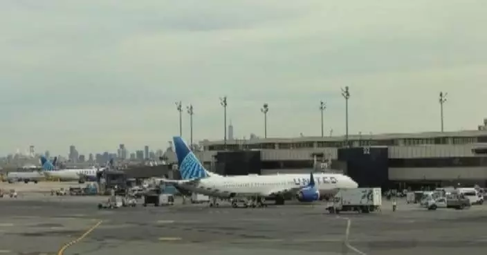 Airlines reduce scheduled flights to cope with soaring oil prices