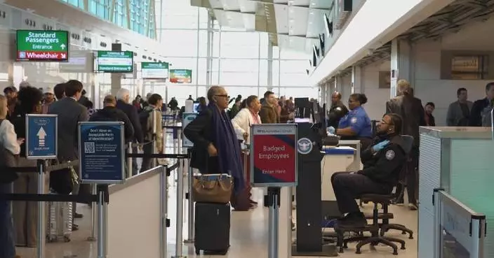 US passengers blame political gridlock for travel disruption