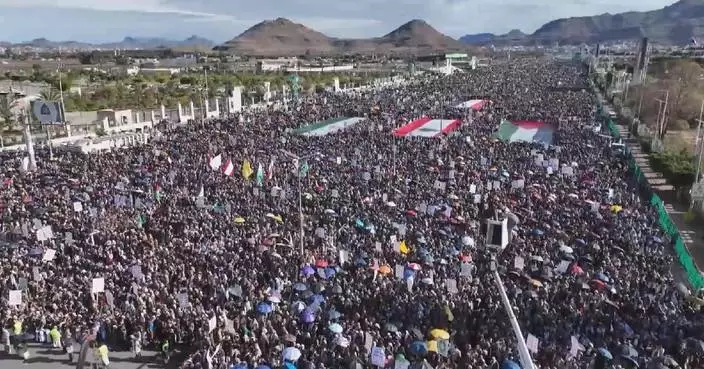 Yemenis rally to show support for ran, Lebanon, Houthi group signals military intervention