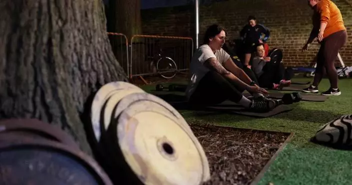 Doctors want more women lifting weights. Experts say welcoming gyms and education would help