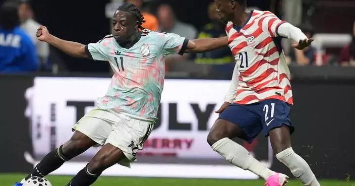 Kit confusion: US and Belgian players can’t tell which team’s jersey is which from distance