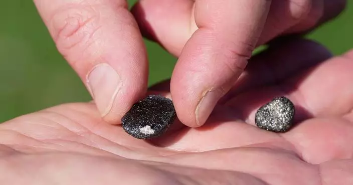 Meteorite hunters scour Ohio for fragments of 7-ton space rock that crashed into Earth