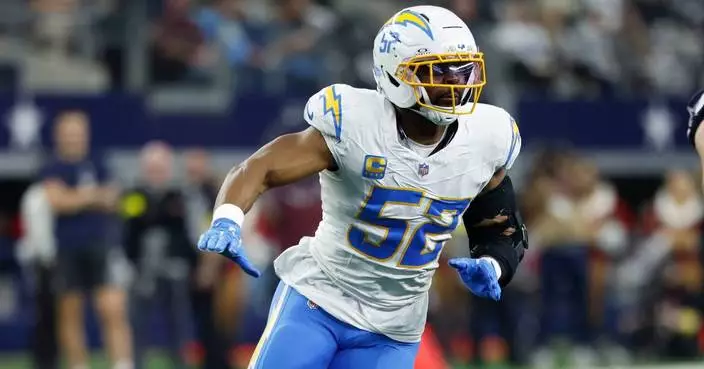 Star edge rusher Khalil Mack agrees to $18 million, 1-year deal with the Chargers, AP source says