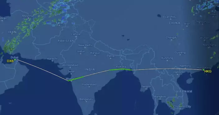 After Limited Resumption of Flights in Dubai, First Passenger Aircraft has Arrived in Hong Kong