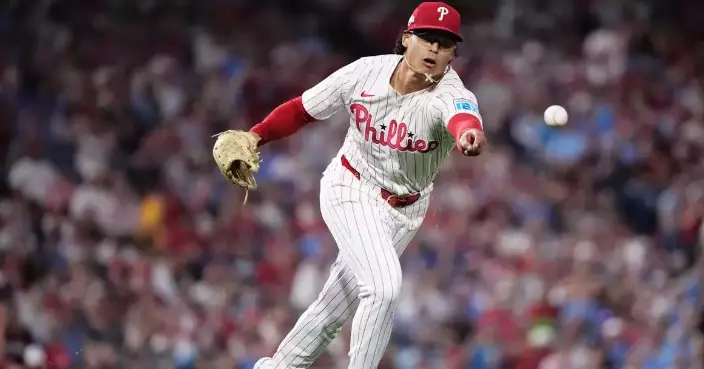 Left-hander Jesús Luzardo and Phillies agree to $135 million deal for 2027-31, AP source says