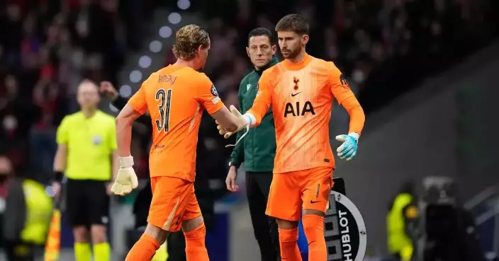 Tottenham goalkeeper Kinsky substituted in 17th minute of nightmarish Champions League debut