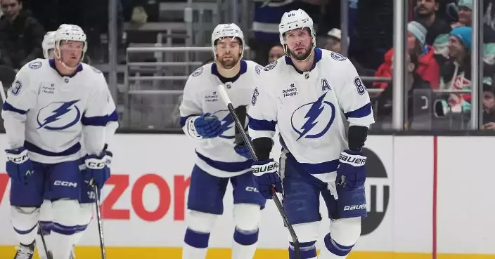 Nikita Kucherov nets a hat trick and 2 assists as the Lightning beat the Kraken 6-2