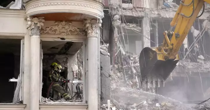 Iran targets Israel and Gulf Arab states even as Trump says US is in talks to end the war