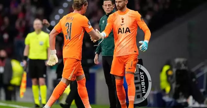 Tottenham goalkeeper substituted in 17th minute of his Champions League debut after 2 mistakes