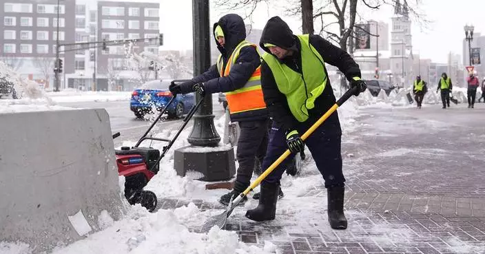 Severe storms pummel parts of US with snow and high winds and raise tornado threat