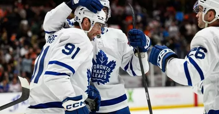 John Tavares scores with 5 seconds left in OT to lift Maple Leafs to 5-4 comeback win over Ducks