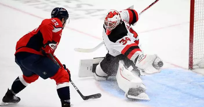 Thompson makes 30 stops in Capitals win over Devils