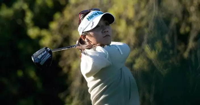 Lydia Ko posts career-low 60 and only leads bye 1 shot in LPGA's Phoenix stop