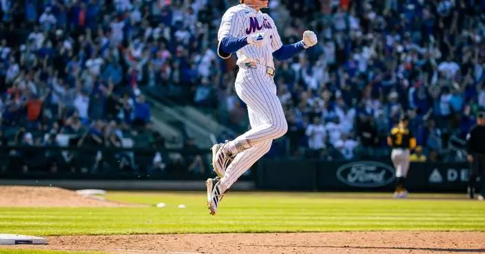 Carson Benge homers in big league debut to help Mets pound Pirates in opener