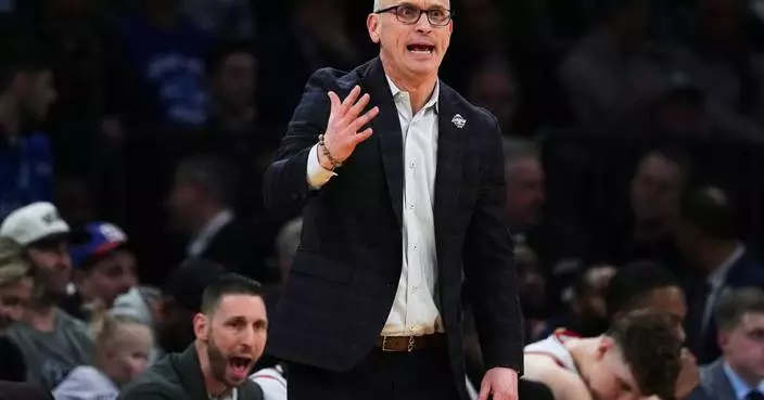 Dan Hurley calls UConn’s loss at Marquette a ‘choke job’ after his team responds with a win