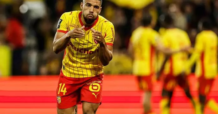 Lens back on top of Ligue 1 thanks to star turn from Florian Thauvin