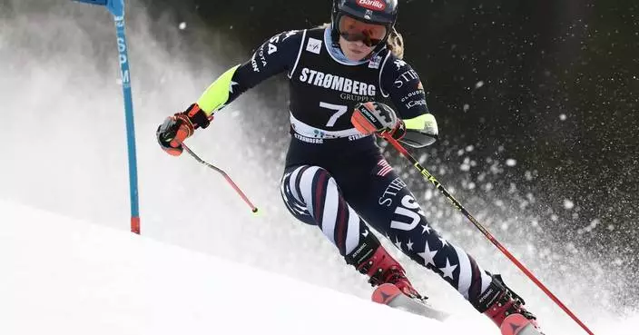 Mikaela Shiffrin’s overall lead under threat from Emma Aicher in final ski race of the season