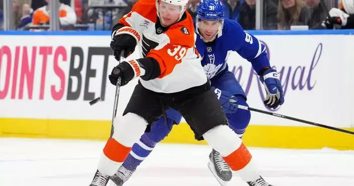 Flyers beat Maple Leafs 3-2 in a shootout to extend winning streak to 3 games