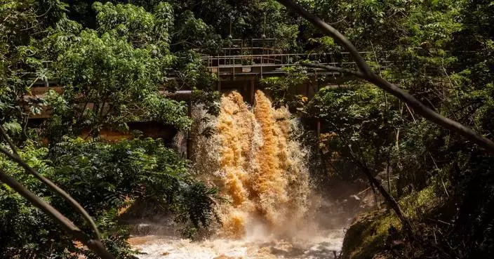Hawaii to take over aging dam after failure scare during flood evacuations