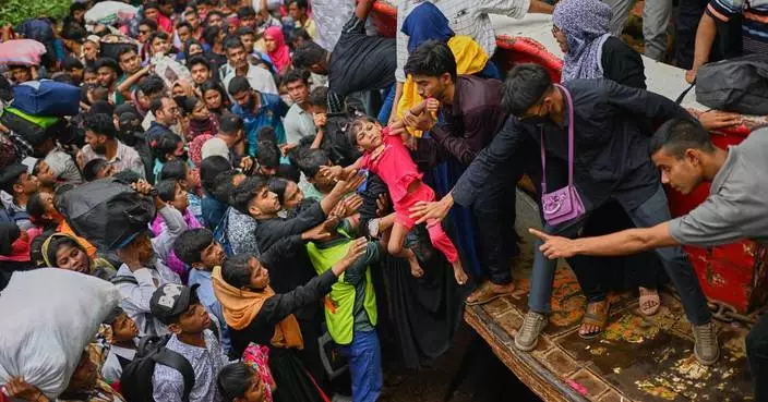 Photos capture a mass homecoming exodus from Dhaka for Eid al-Fitr holiday