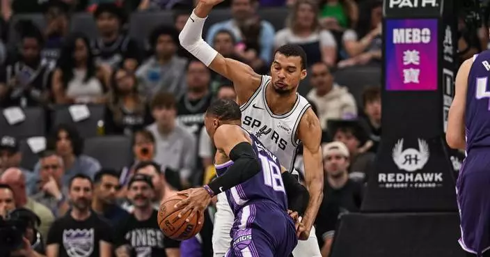 Wembanyama scores 18 points to lead Spurs over Kings 132-104