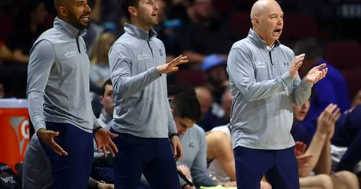Saint Mary’s hires Mickey McConnell to replace coach Randy Bennett, AP source says