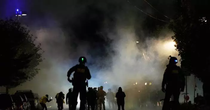 Appeals court pauses orders restricting federal officers’ use of tear gas at Portland ICE building