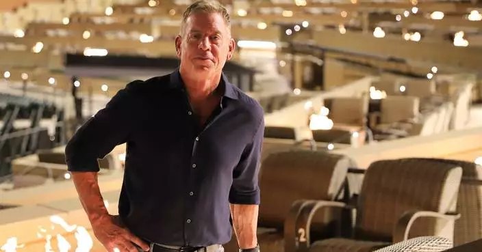 NFL Hall of Famer Troy Aikman Visits VENU’s Award-Winning Ford Amphitheater