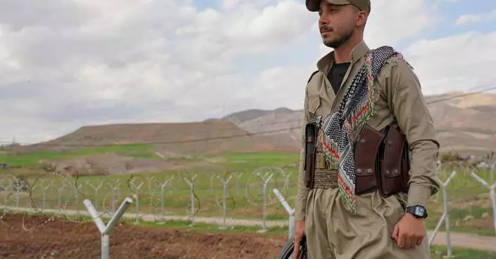 Kurdish dissident groups say they are preparing to join the fight against Iran with US support