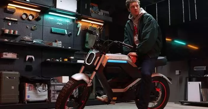 AOTOS Launches the World’s First Wheelie-Capable E-Moto: The Flux X26 on Kickstarter