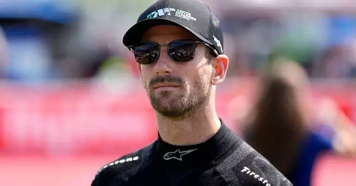Indianapolis 500 testing takes flight as Romain Grosjean inadvertently hits bird during early run