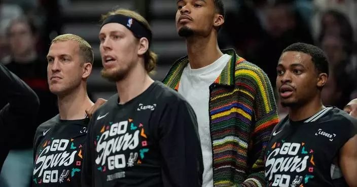 Sunday’s NBA matchups: Spurs-Trail Blazers, Celtics-76ers, Lakers-Rockets, Cavaliers-Raptors