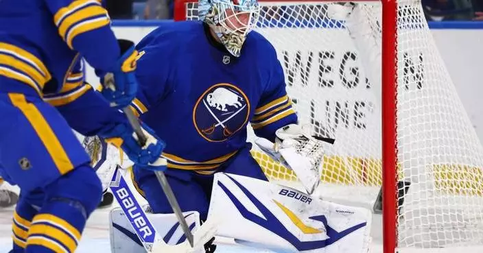 Sabres score 4 3rd-period goals to beat the Bruins 4-3 in playoff opener