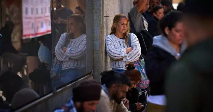 Migrants rush to apply under Spain’s new mass legalization program