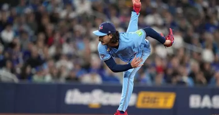 Davis Schneider scores winning run as Blue Jays end 6-game skid with 4-3 win over Dodgers