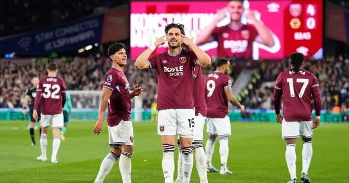 West Ham turn on second half style to beat Wolves and send Tottenham into drop zone