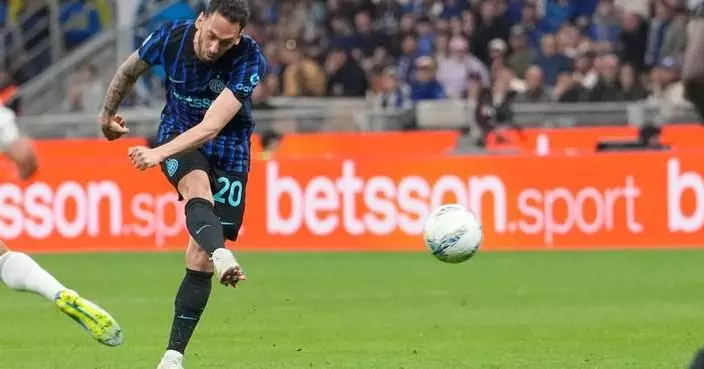 Antonio Conte is never one to sit still. He’s hinting at a Napoli exit and a return to the Italy job