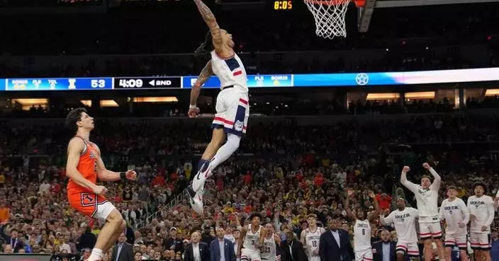 UConn’s Solo Ball, Michigan’s Yaxel Lendeborg both dealing with injuries heading into title game